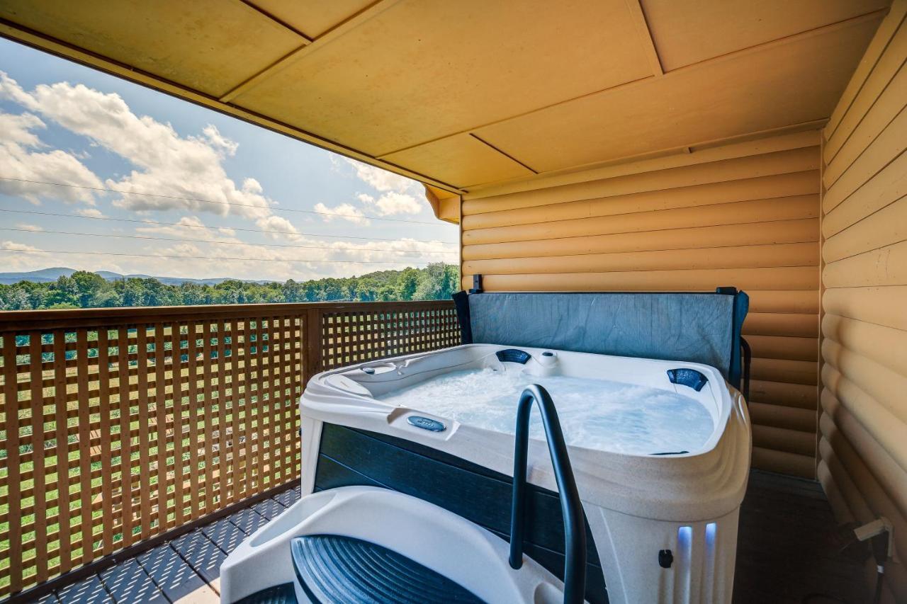 Sparta Blue Ridge Mountain Cabin With Views And Hot Tubヴィラ エクステリア 写真