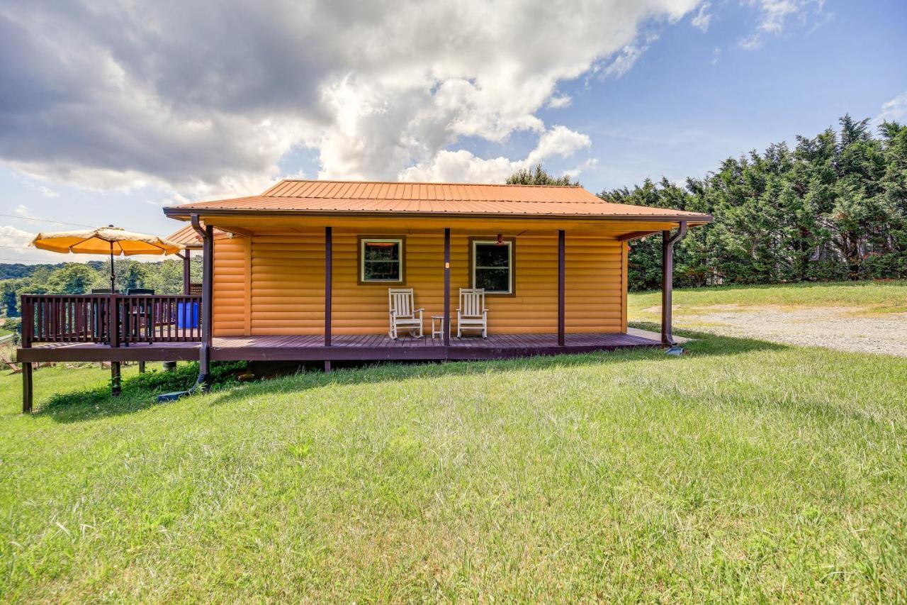 Blue Ridge Mountain Cabin With Views And Hot Tub スパルタ エクステリア 写真