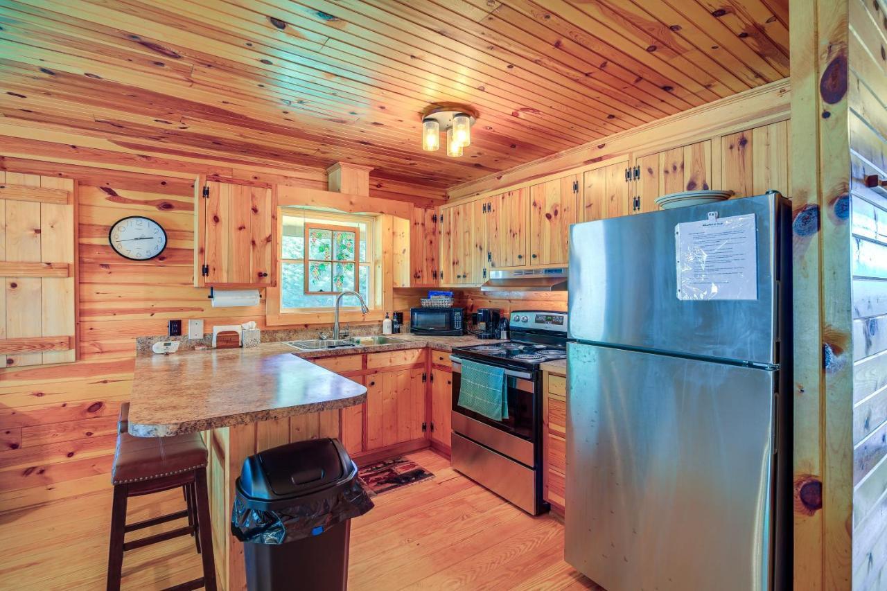 Sparta Blue Ridge Mountain Cabin With Views And Hot Tubヴィラ エクステリア 写真